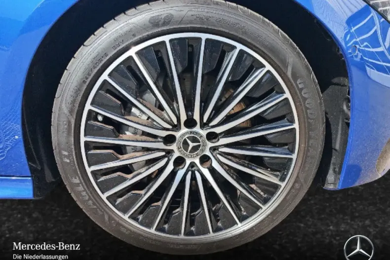 Mercedes-Benz CLE 200 (Clasa CLE) din 2024 cu 8.484 km - oferta MER181848 - foto 4