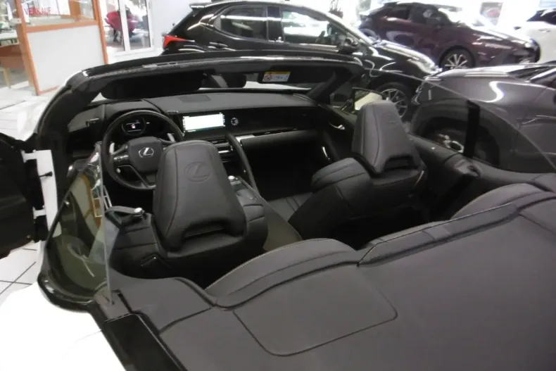 Lexus LC 500 din 2021 cu 31.679 km - oferta LEX181855 - foto 11