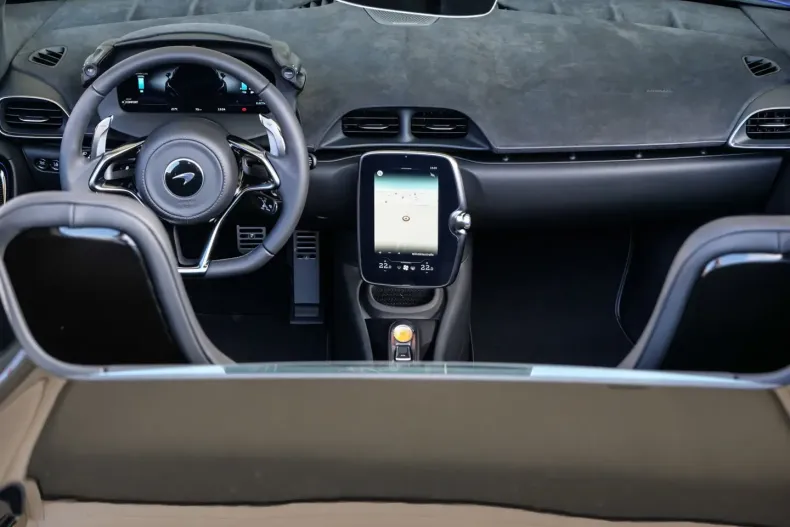 McLaren Artura din 2025 cu 50 km - oferta MCL181860 - foto 10