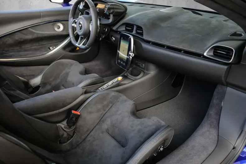 McLaren Artura din 2025 cu 50 km - oferta MCL181860 - foto 13