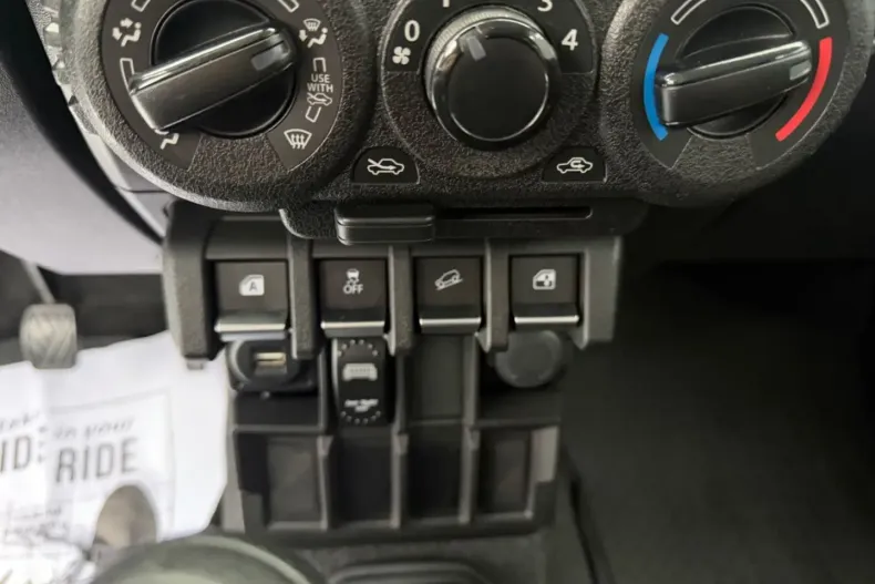 Suzuki Jimny din 2021 cu 39.147 km - oferta SUZ181863 - foto 11