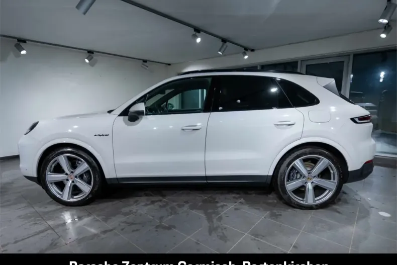 Porsche Cayenne din 2024 cu 13.230 km - oferta POR181870 - foto 2