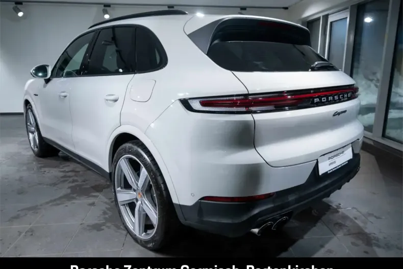 Porsche Cayenne din 2024 cu 13.230 km - oferta POR181870 - foto 3