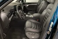 Volkswagen Touareg din 2022 cu 65.530 km - oferta VOL181874 - foto 4