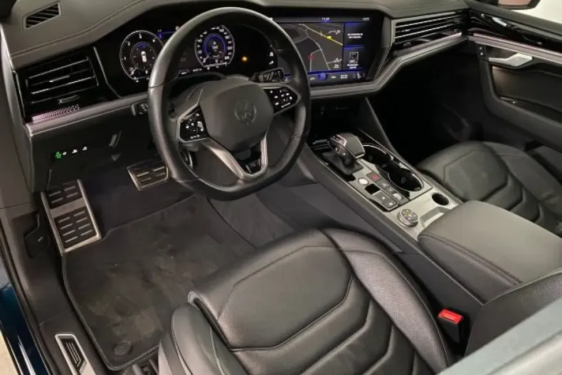 Volkswagen Touareg din 2022 cu 65.530 km - oferta VOL181874 - foto 5