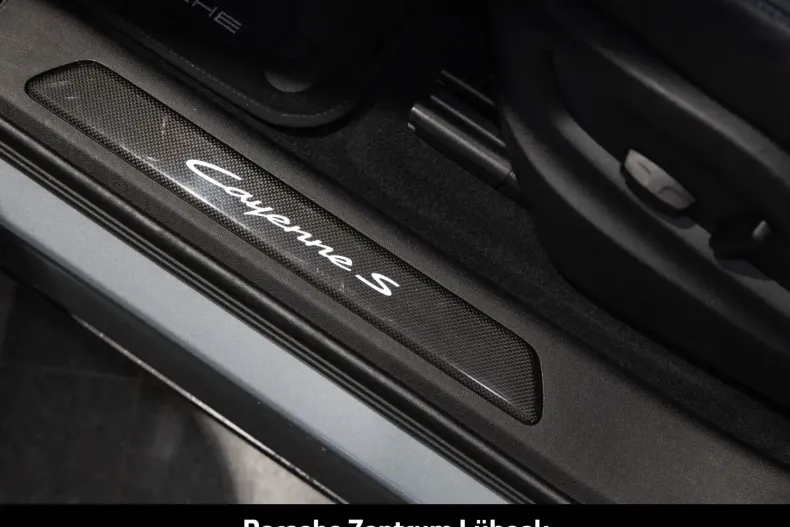 Porsche Cayenne din 2024 cu 42.915 km - oferta POR181875 - foto 17