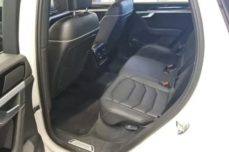 Volkswagen Touareg din 2022 cu 48.450 km - oferta VOL181878 - foto 5