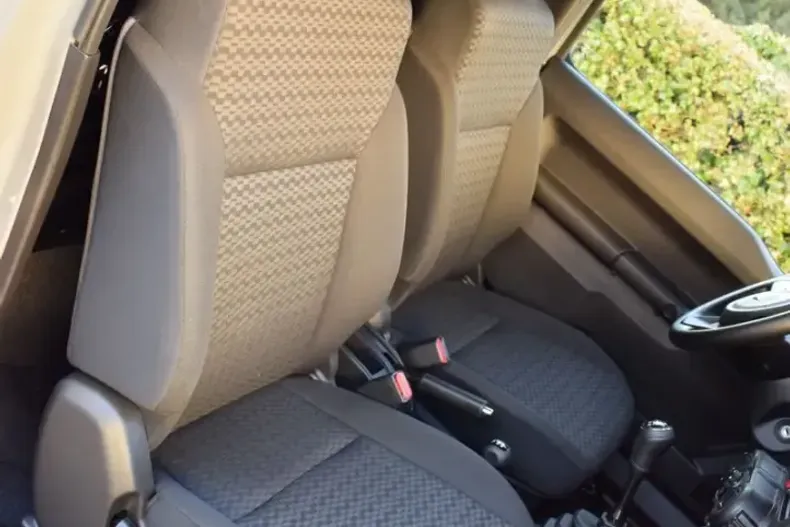 Suzuki Jimny din 2024 cu 13.900 km - oferta SUZ181880 - foto 16