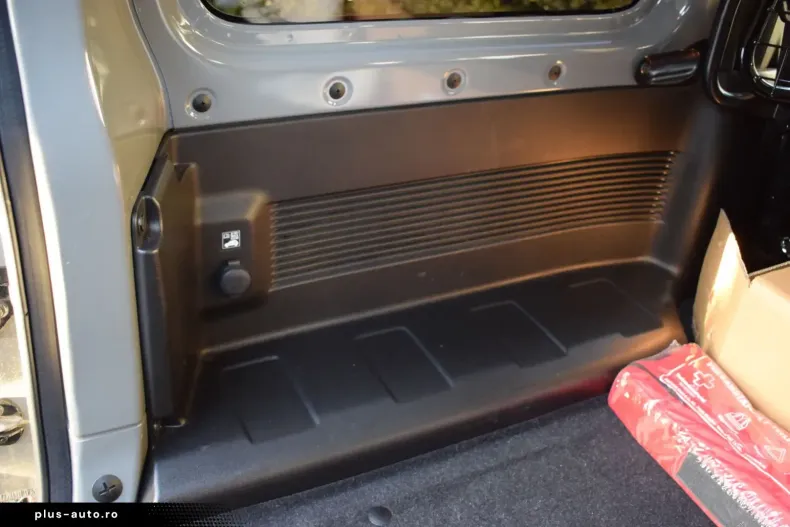 Suzuki Jimny din 2024 cu 13.900 km - oferta SUZ181880 - foto 19