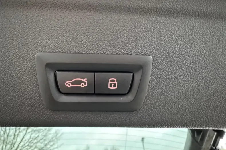 BMW X6 (Seria X) din 2024 cu 26.400 km - oferta BMW181882 - foto 20