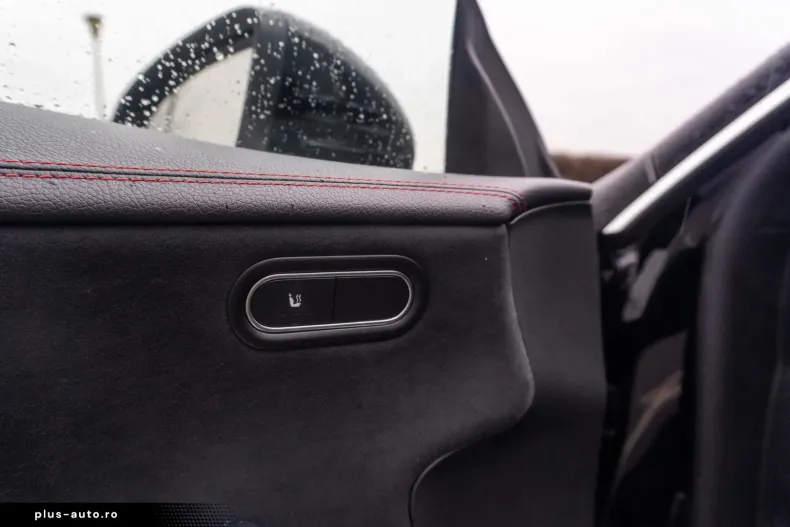 Mercedes-Benz CLA 200 (Clasa CLA) din 2023 cu 46.797 km - oferta MER181883 - foto 12