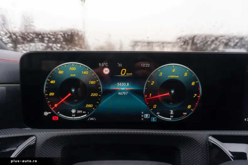 Mercedes-Benz CLA 200 (Clasa CLA) din 2023 cu 46.797 km - oferta MER181883 - foto 16