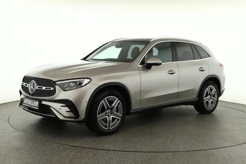 Mercedes-Benz GLC 300 (Clasa GLC) din 2024 cu 43.000 km - oferta MER181885 - foto 1