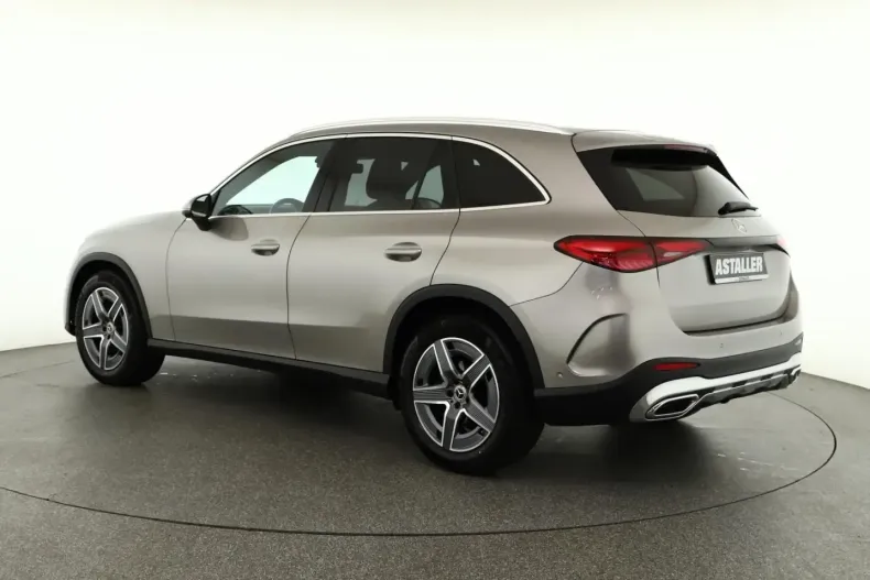 Mercedes-Benz GLC 300 (Clasa GLC) din 2024 cu 43.000 km - oferta MER181885 - foto 2