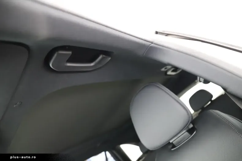 Mercedes-Benz GLC 300 (Clasa GLC) din 2024 cu 43.000 km - oferta MER181885 - foto 15