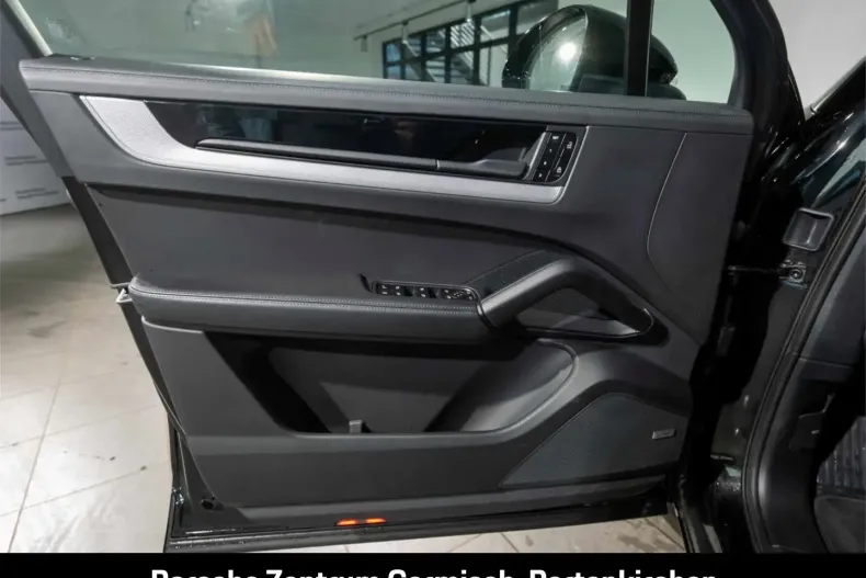 Porsche Cayenne din 2024 cu 19.873 km - oferta POR181886 - foto 13