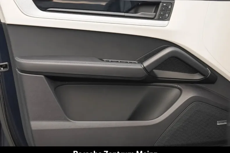 Porsche Cayenne din 2024 cu 12.268 km - oferta POR181889 - foto 27