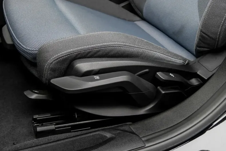 BMW 218 Gran Coupé (Seria 2) din 2025 cu 12.518 km - oferta BMW181891 - foto 12