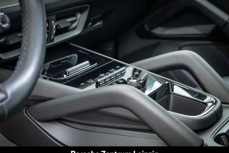 Porsche Cayenne din 2024 cu 16.657 km - oferta POR181893 - foto 29