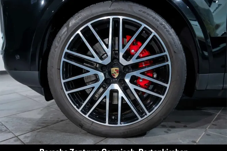 Porsche Cayenne din 2024 cu 17.330 km - oferta POR181894 - foto 6