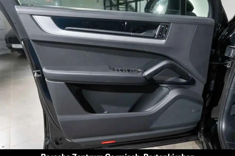 Porsche Cayenne din 2024 cu 17.330 km - oferta POR181894 - foto 13