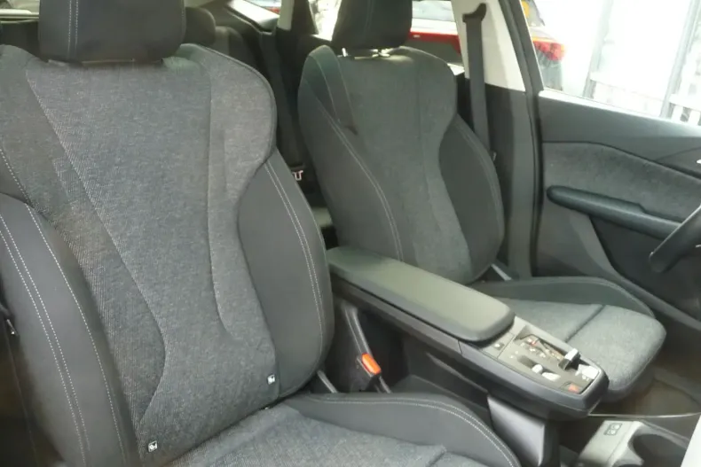 BMW 220 (Seria 2) din 2025 cu 21.700 km - oferta BMW181895 - foto 12