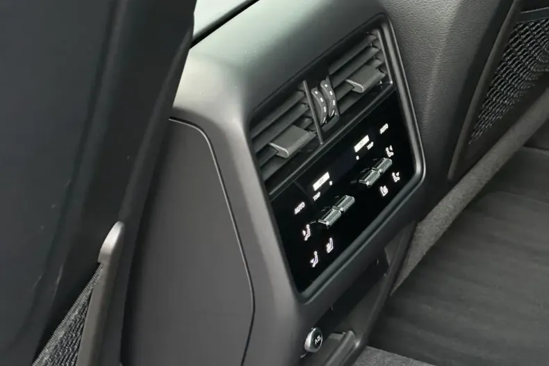 Porsche Cayenne din 2024 cu 37.950 km - oferta POR181898 - foto 22