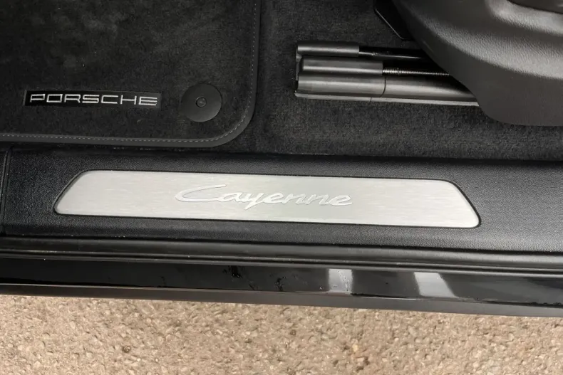 Porsche Cayenne din 2024 cu 18.393 km - oferta POR181900 - foto 22