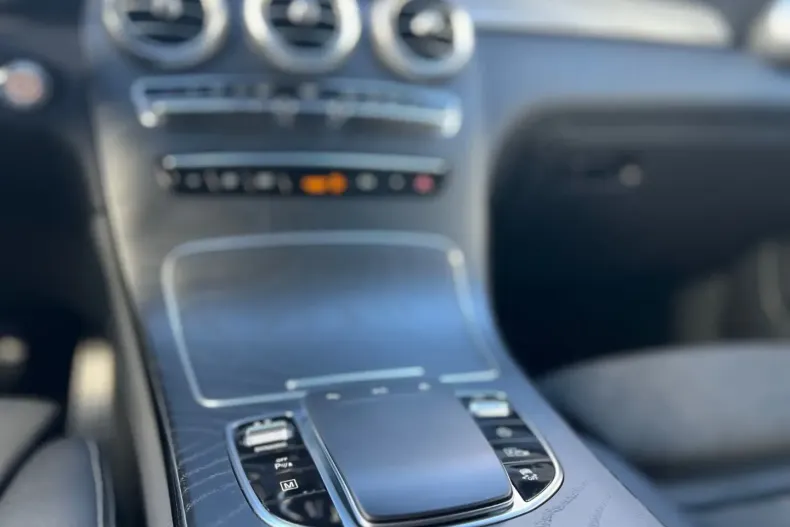 Mercedes-Benz GLC 300 (Clasa GLC) din 2021 cu 99.900 km - oferta MER181903 - foto 15