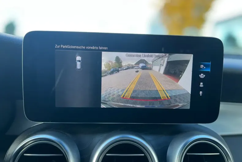 Mercedes-Benz GLC 300 (Clasa GLC) din 2021 cu 99.900 km - oferta MER181903 - foto 20