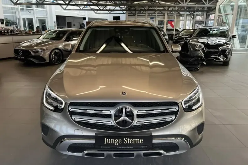 Mercedes-Benz GLC 300 (Clasa GLC) din 2021 cu 74.900 km - oferta MER181906 - foto 2