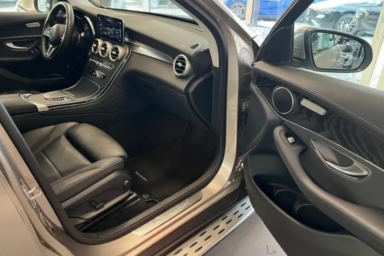 Mercedes-Benz GLC 300 (Clasa GLC) din 2021 cu 74.900 km - oferta MER181906 - foto 9