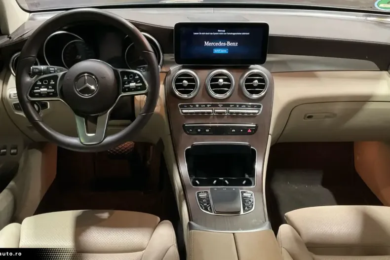 Mercedes-Benz GLC 300 (Clasa GLC) din 2021 cu 57.324 km - oferta MER181913 - foto 8