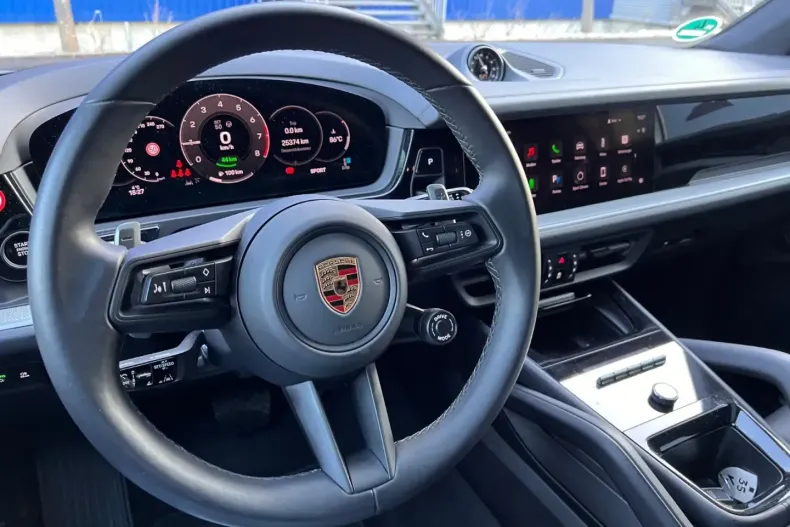 Porsche Cayenne din 2024 cu 25.400 km - oferta POR181918 - foto 8