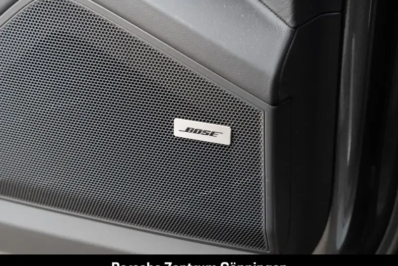 Porsche Cayenne din 2024 cu 23.780 km - oferta POR181920 - foto 19