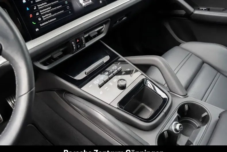 Porsche Cayenne din 2024 cu 23.780 km - oferta POR181920 - foto 24