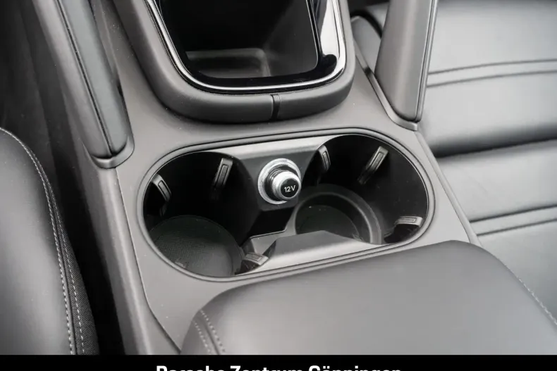 Porsche Cayenne din 2024 cu 23.780 km - oferta POR181920 - foto 25