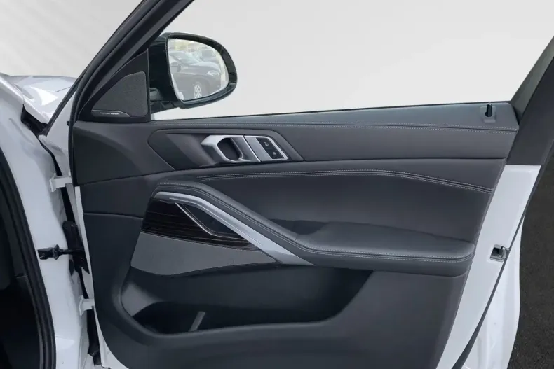 BMW X6 (Seria X) din 2024 cu 13.660 km - oferta BMW181922 - foto 7