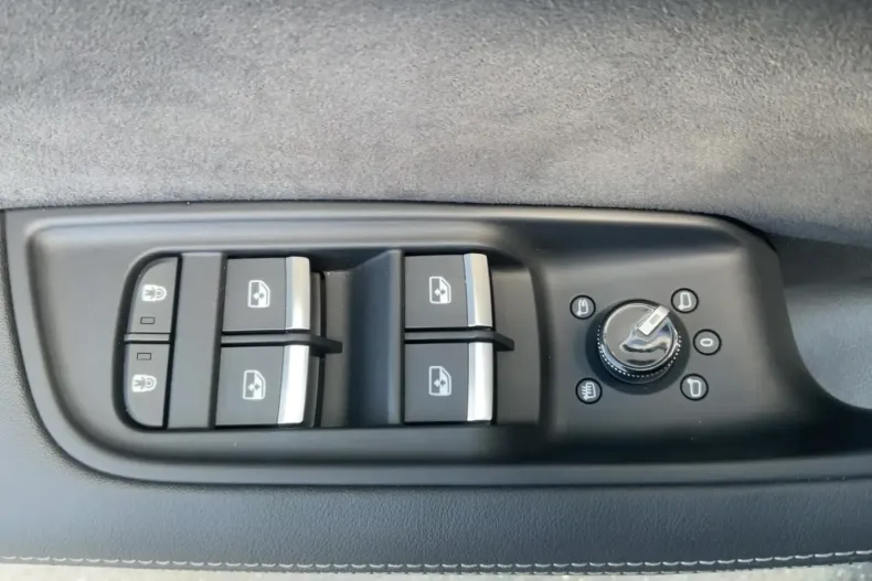 Audi SQ8 din 2024 cu 15.421 km - oferta AUD181929 - foto 17