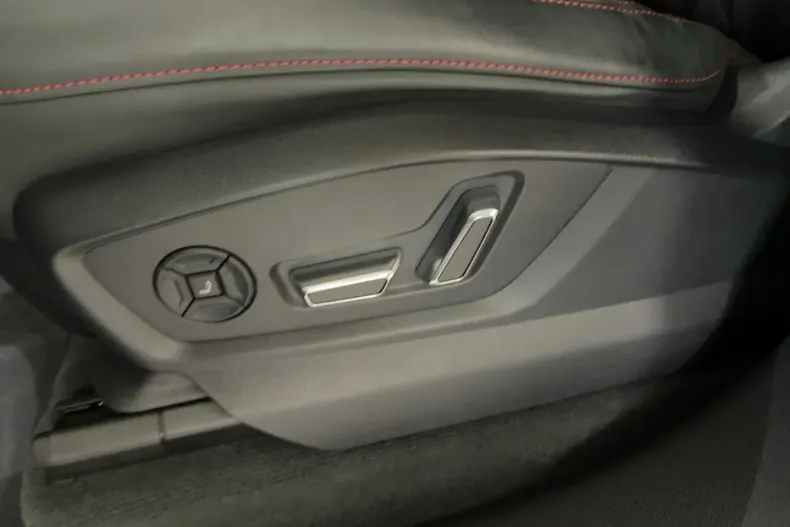 Audi SQ8 din 2023 cu 27.769 km - oferta AUD181931 - foto 18