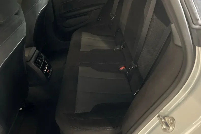 BMW 420 Gran Coupé (Seria 4) din 2024 cu 8.800 km - oferta BMW181936 - foto 10