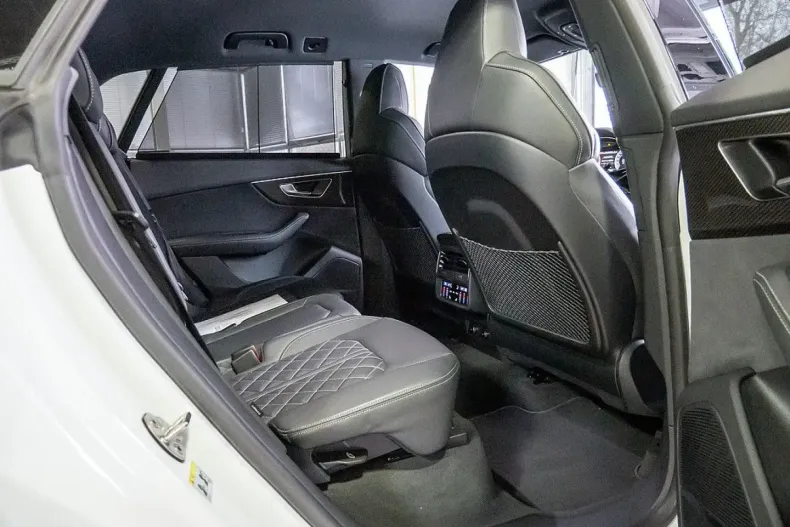 Audi SQ8 din 2023 cu 36.943 km - oferta AUD181950 - foto 4