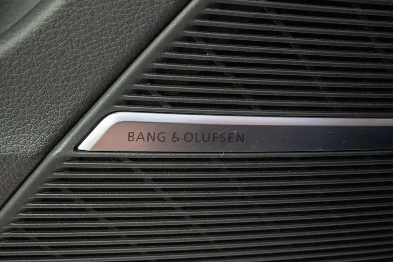 Audi SQ8 din 2023 cu 36.943 km - oferta AUD181950 - foto 19