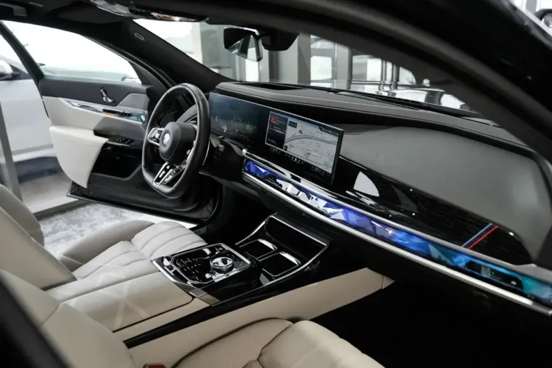 BMW 740 (Seria 7) din 2025 cu 34.929 km - oferta BMW181953 - foto 10