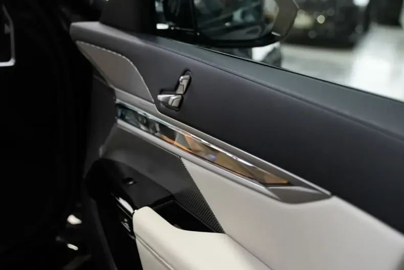 BMW 740 (Seria 7) din 2025 cu 34.929 km - oferta BMW181953 - foto 18