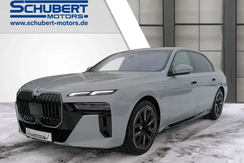 BMW 740 (Seria 7) din 2025 cu 15.000 km - oferta BMW181954 - foto 1