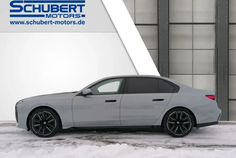 BMW 740 (Seria 7) din 2025 cu 15.000 km - oferta BMW181954 - foto 2