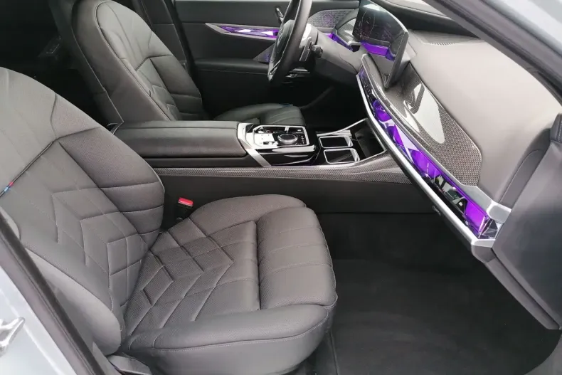 BMW 740 (Seria 7) din 2025 cu 15.000 km - oferta BMW181954 - foto 7