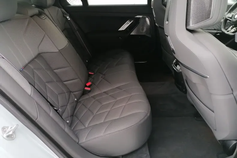 BMW 740 (Seria 7) din 2025 cu 15.000 km - oferta BMW181954 - foto 10