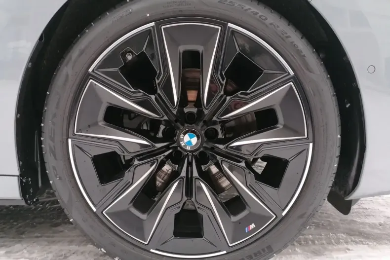 BMW 740 (Seria 7) din 2025 cu 15.000 km - oferta BMW181954 - foto 16